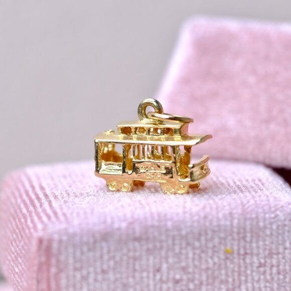 Jewelry - 14K Yellow Real Gold Cable Car Charm